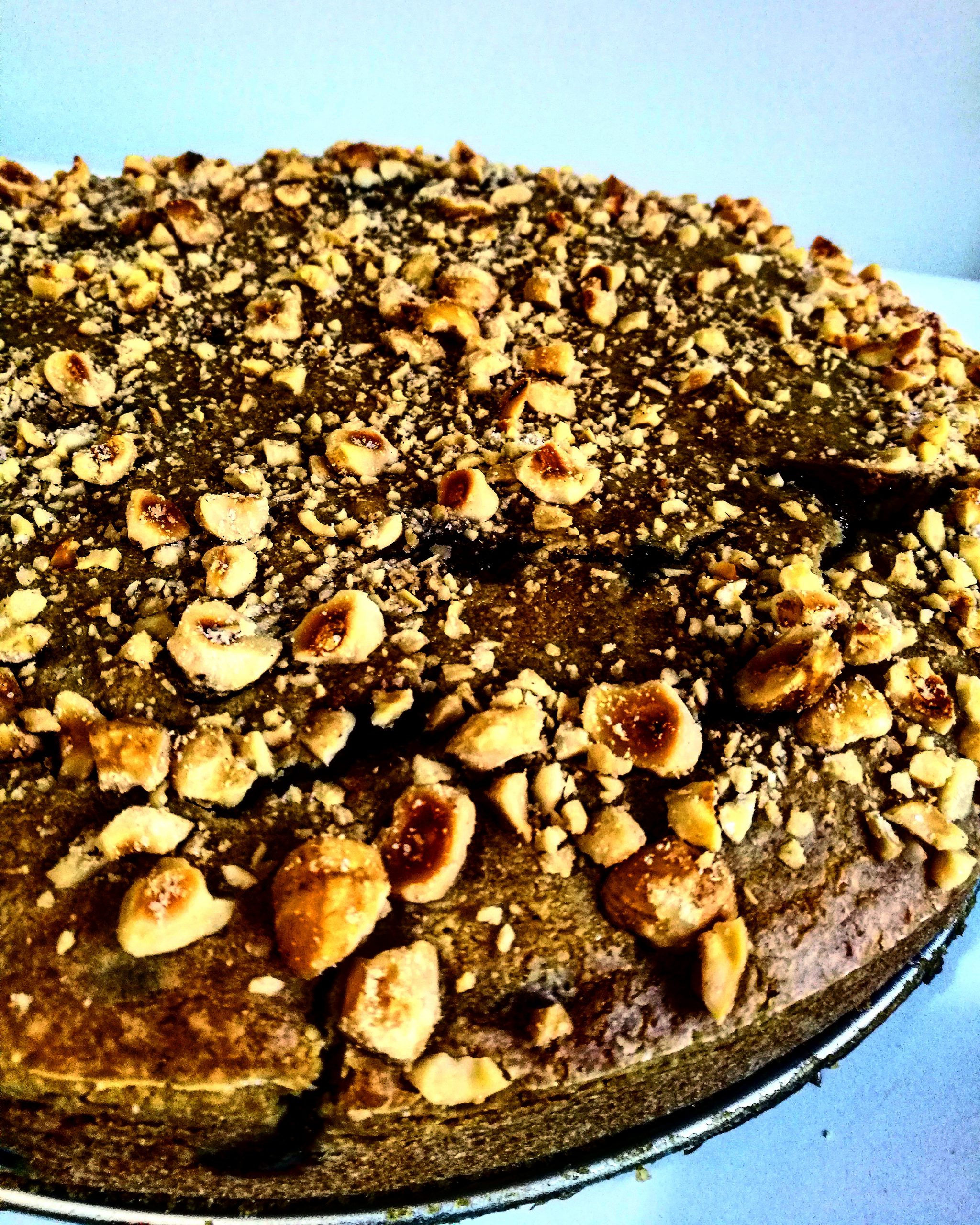 foto torta vegana nocciole e cioccolato